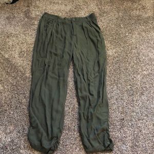 Green cotton pants